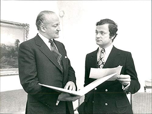 Foto vintage do CEO de Tom Wachtmeister da Atlas Copco e Carl Xvi Gustaf, rei da Suécia.