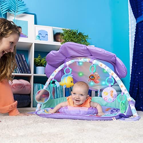 Bright inicia o pequeno Mermaid Twinkle Trove Light-Up Musical Baby Activity Gym com travesseiro de barriga, recém-nascido+